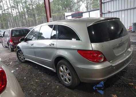 2007 Mercedes-Benz R 350 4Matic z USA, uszkodzony, nr VIN 4JGCB65E97A037627